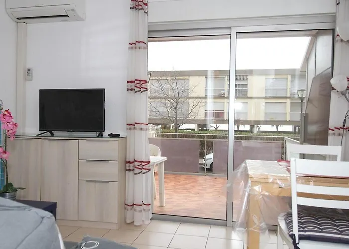 T1 Avec Grande Terrasse, Climatise, Proche Des Thermes, Equipe Lave-vaisselle Et Lave-linge - Fr-1-553-43 Apartmán *