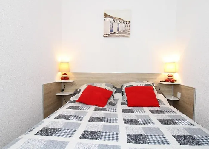 Apartmán T1 Avec Grande Terrasse, Climatise, Proche Des Thermes, Equipe Lave-vaisselle Et Lave-linge - Fr-1-553-43 *