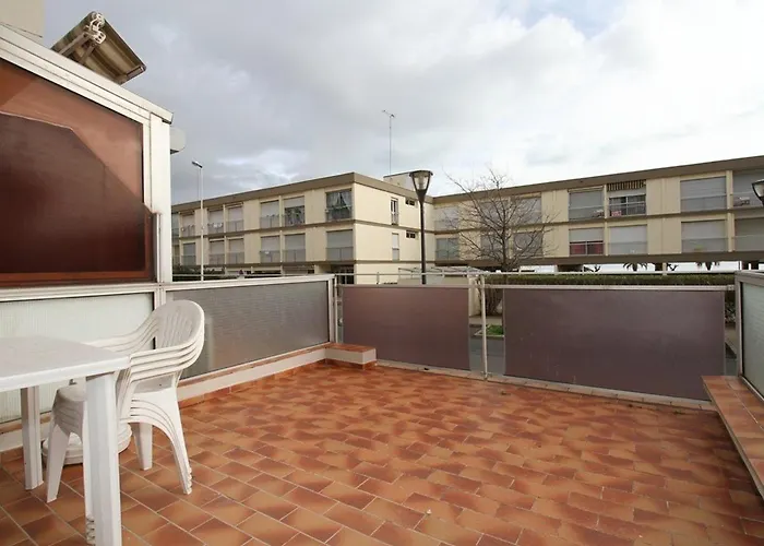 Apartmán T1 Avec Grande Terrasse, Climatise, Proche Des Thermes, Equipe Lave-vaisselle Et Lave-linge - Fr-1-553-43